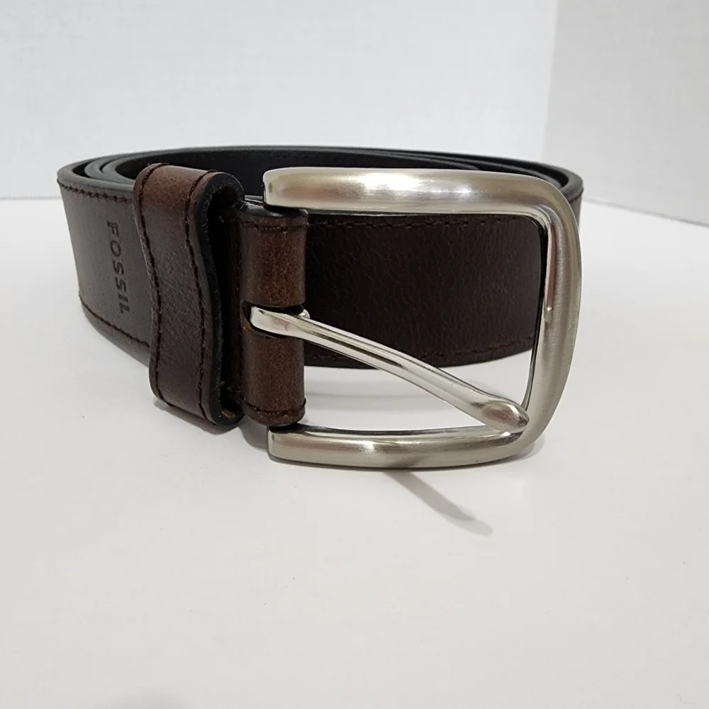 Fossil Brown Genuine Leather Belt Silver Buckle Size 100/40